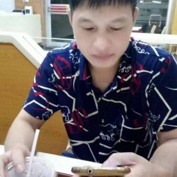 黄尚辉男，在东莞市中堂镇江南东区 - 黄尚辉