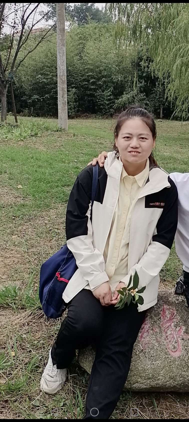 请大家帮忙关注，找一下她，孩子非常想念妈，感谢大家 - 张小林